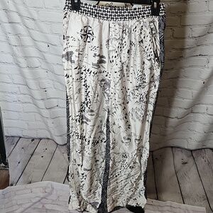 Me369 Bailey Straight Leg Voyage Printed Pants Size XS